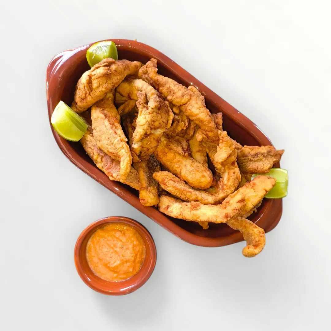 Tilápia grelhada com acompanhamentos